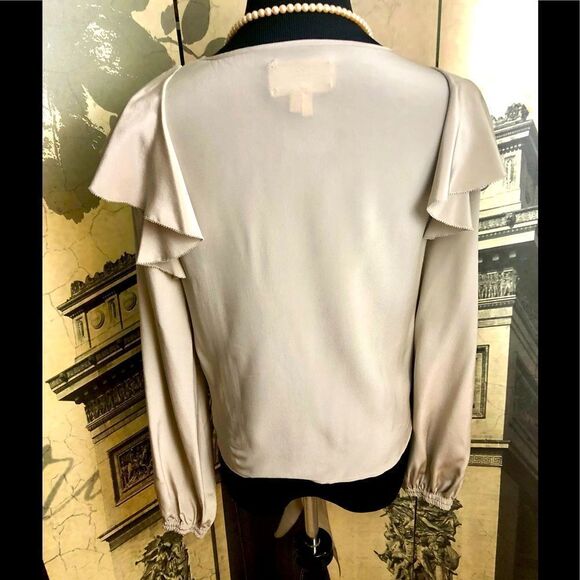 Beautiful 100% silk blouse by Nicole Miller - Picture 3 of 3